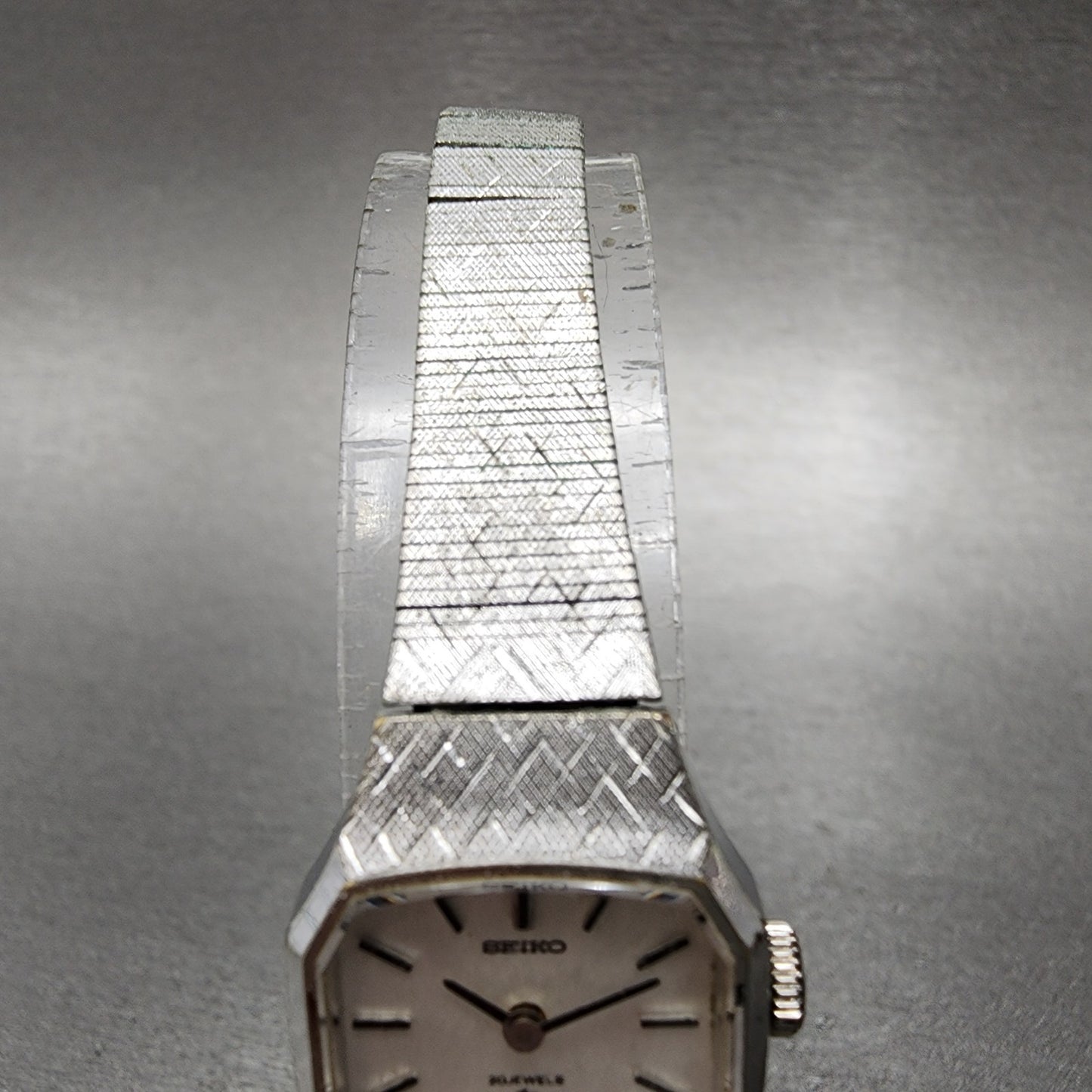 Seiko Watch Women 19mm Silver Dial Silver Tone Manual Octangon 17-3430 Runs