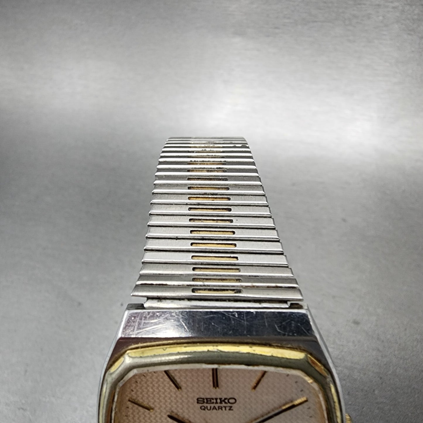 Seiko Watch Men 32mm Champagne Dial Two Tone Daydate 5933-5040 PARTS