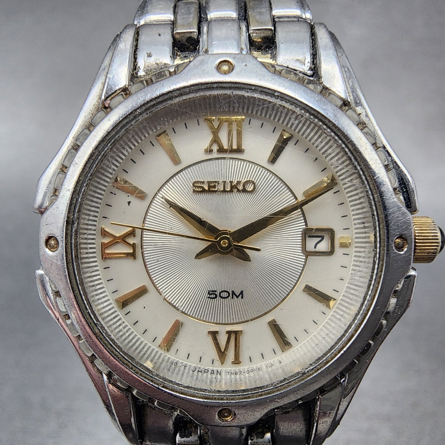 Seiko Watch Women 28mm White Dial Two Tone Date Round 7N82-0GE0 New Battery