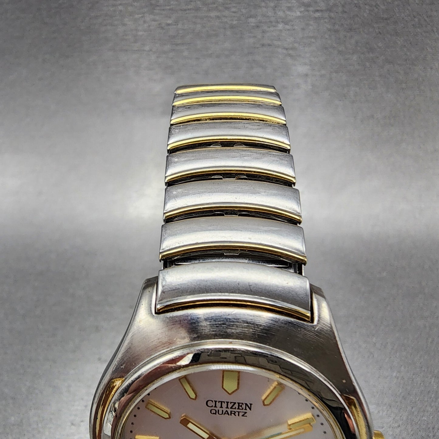 Citizen Watch Men 36mm Silver Dial Two Tone Date Round 2510-S011604 New Battery