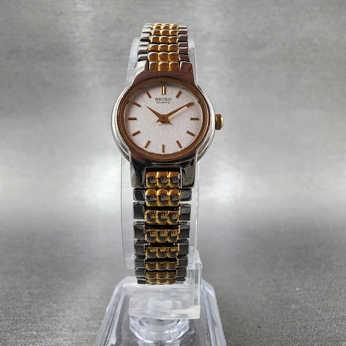 Seiko Watch Women 20mm White Dial Two Tone Round 1N00-1A49 New Battery