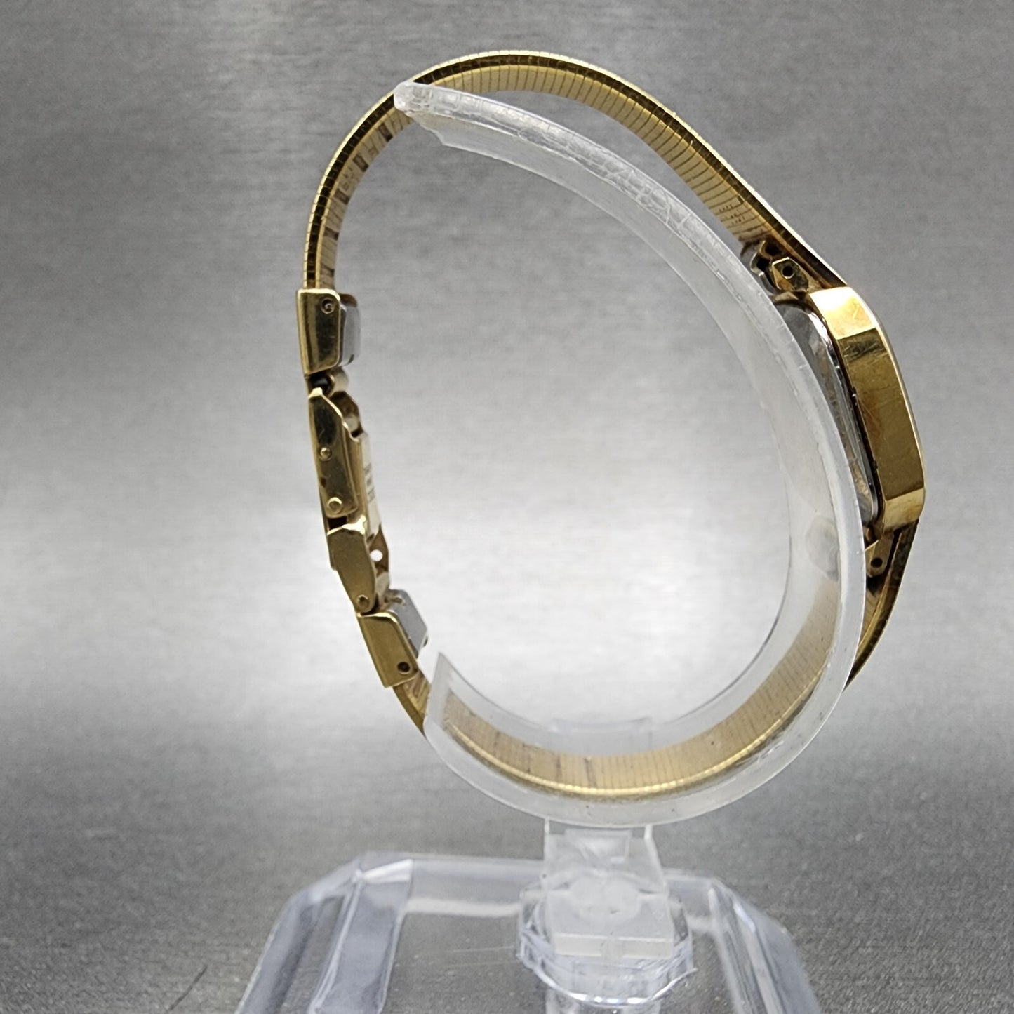 Seiko Watch Women 17mm Black Dial Gold Tone Rectangle 1400-8149 New Battery VTG