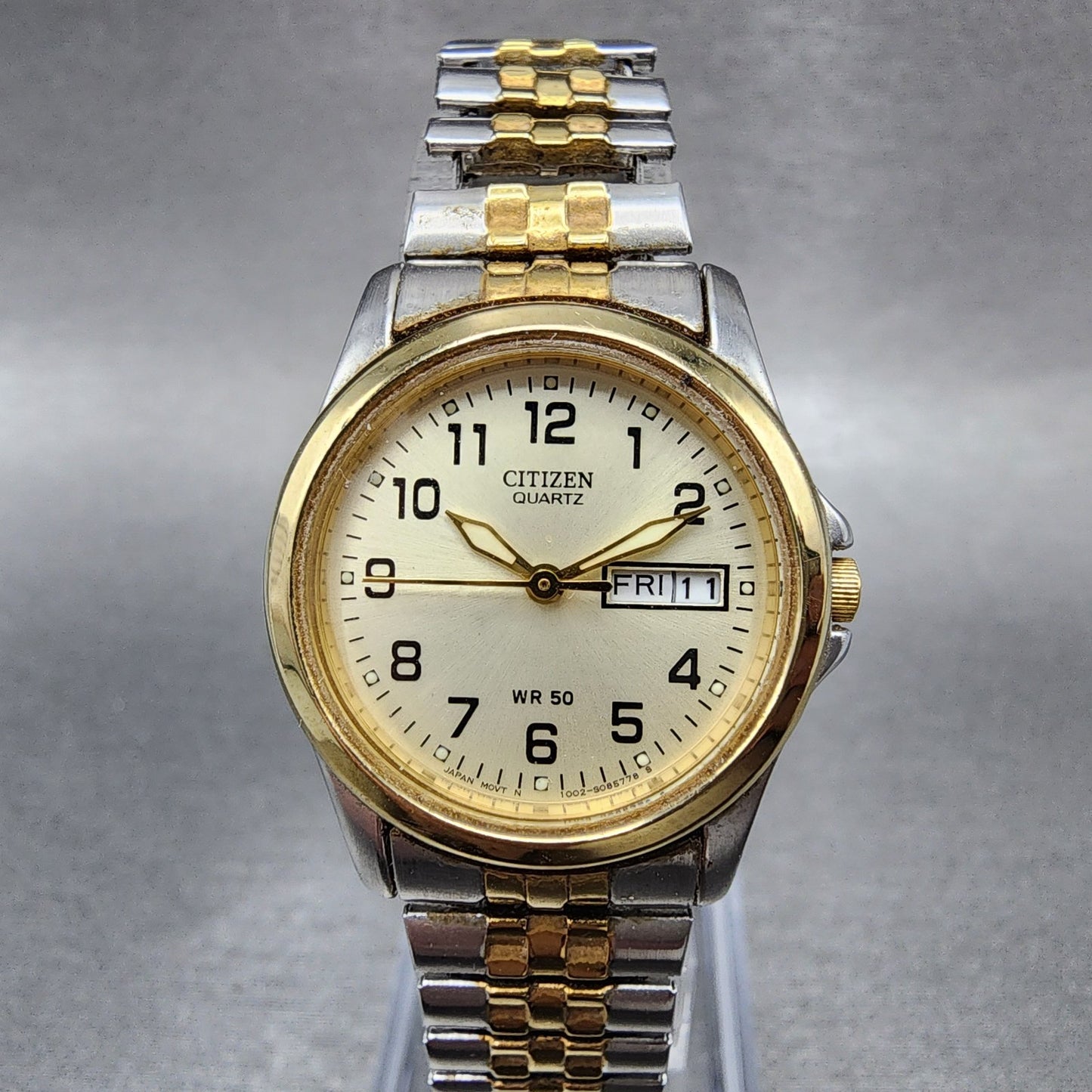 Citizen CQ Watch Women 25mm Cream Dial Two Tone Daydate Round New Battery0