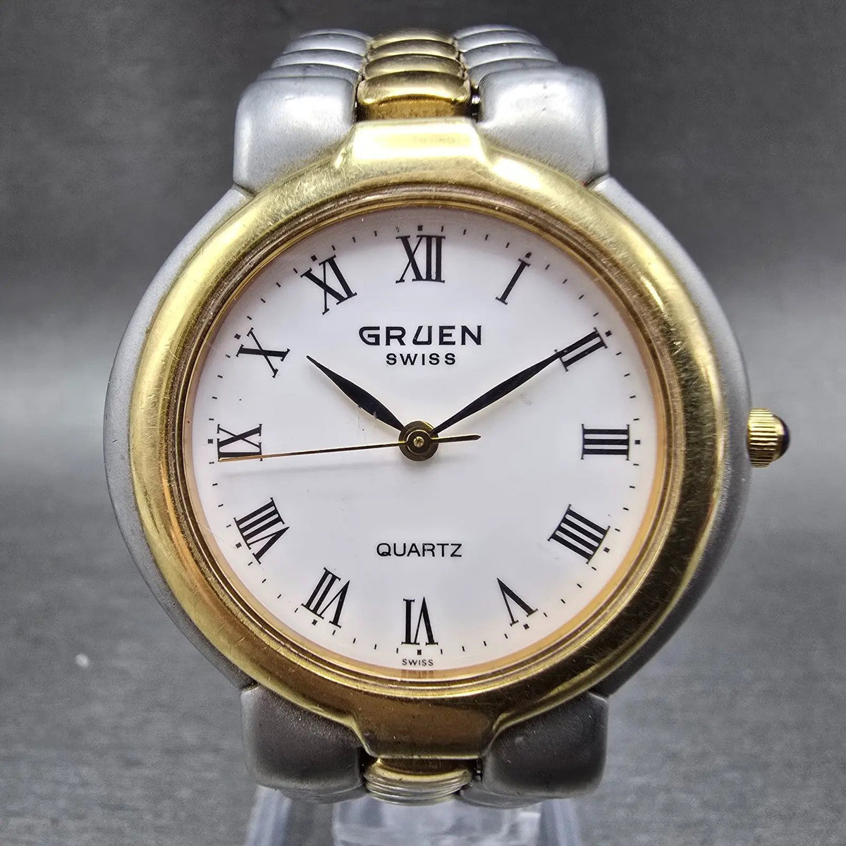 Gruen Watch Unisex 32mm White Dial Two Tone Round 275-561.101 New Battery0