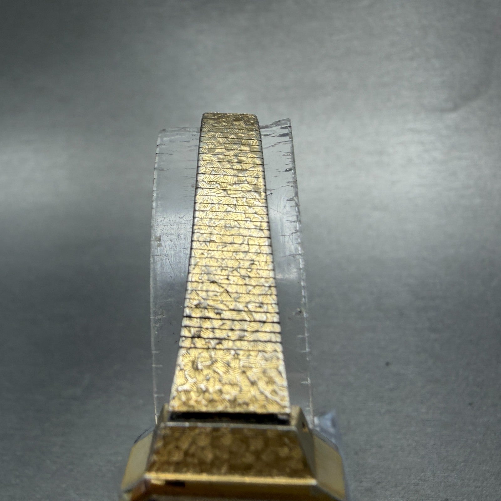 Seiko Tank Watch Women 18mm Green Dial Gold Tone Manual Rectangle 11-3990 Runs 14