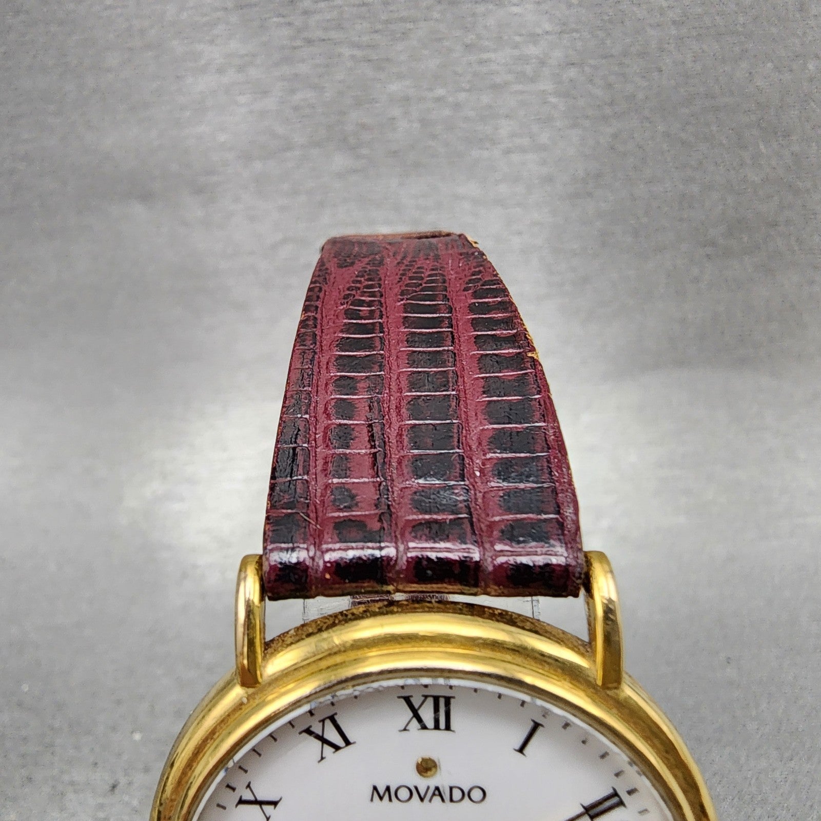 Movado Watch Men 34mm White Dial Gold Tone Date Round 87A40887 New Battery5