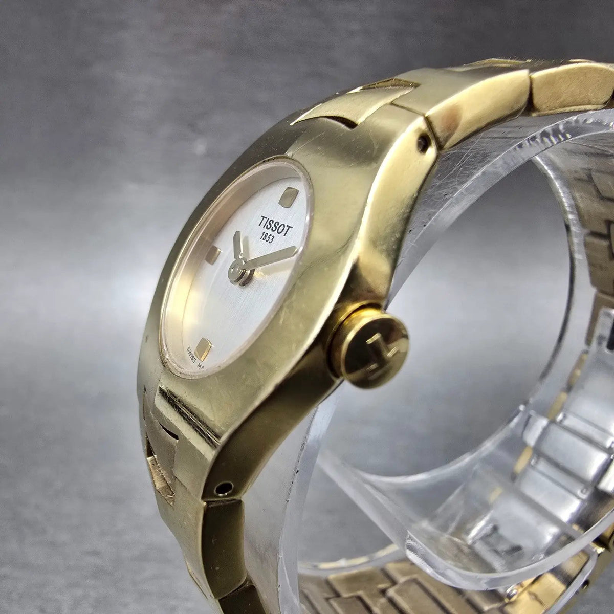 Tissot Watch Women 23mm White Dial Gold Tone Round New Battery L520 Vintage2