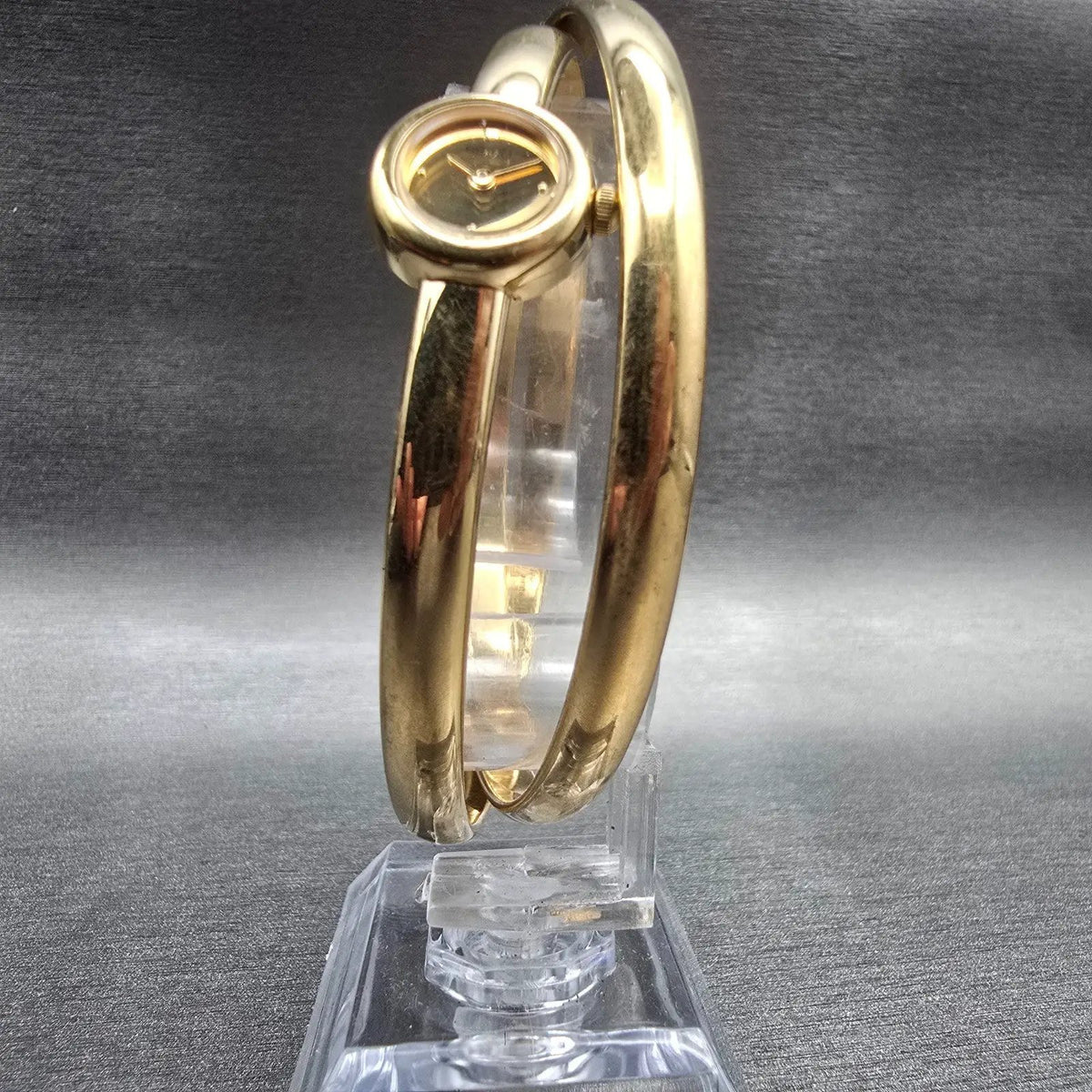 Seiko Watch Women 13mm Gold Dial Gold Tone Bangle 1E20-0660 New Battery5
