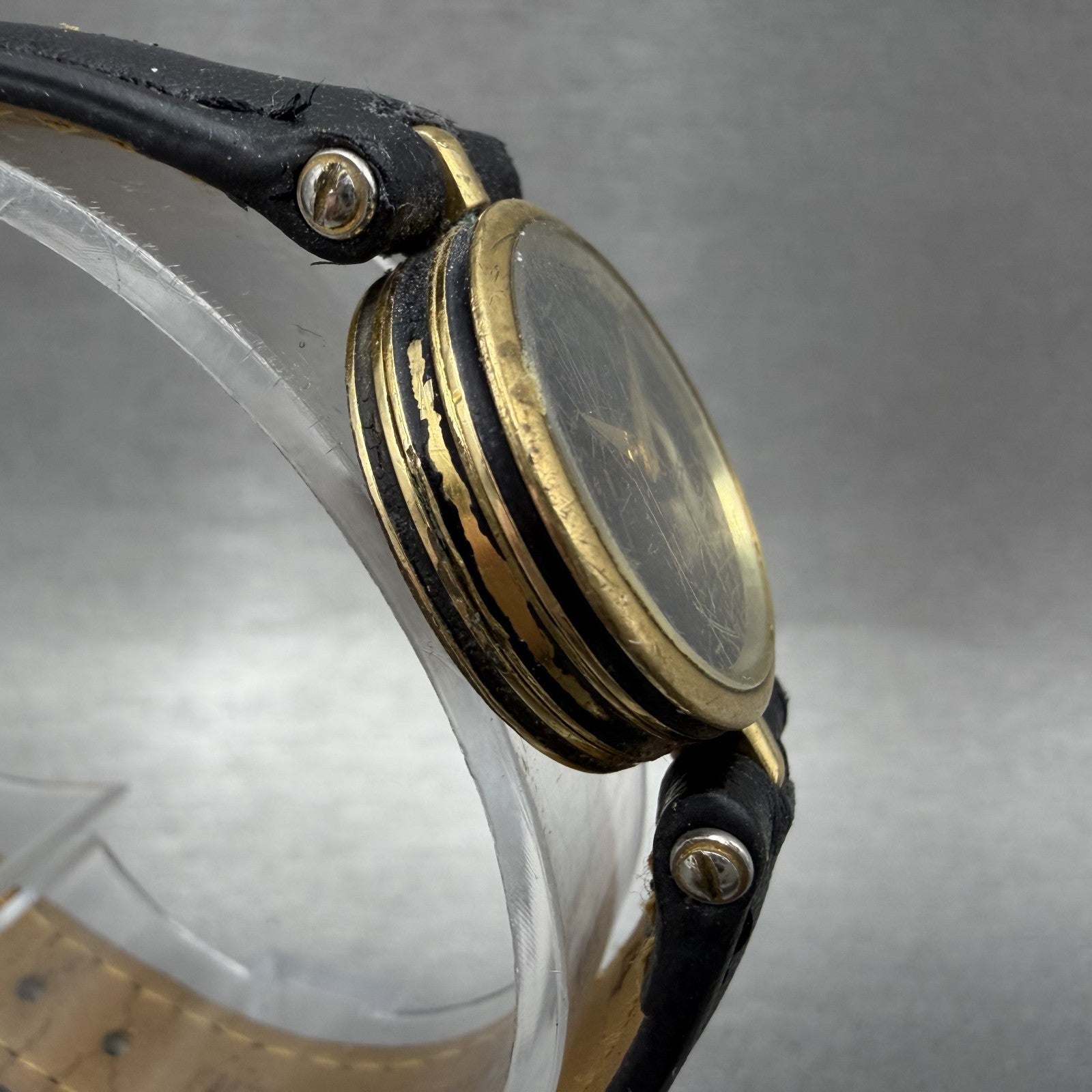 Gucci 2000L Watch Women 22mm Black Dial Gold Plated Round New Battery VTG ABC2