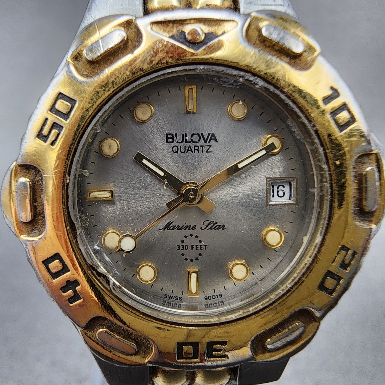 Bulova Marine Star Dive Watch Women 27mm Gray Dial Two Tone Date Round New batt1