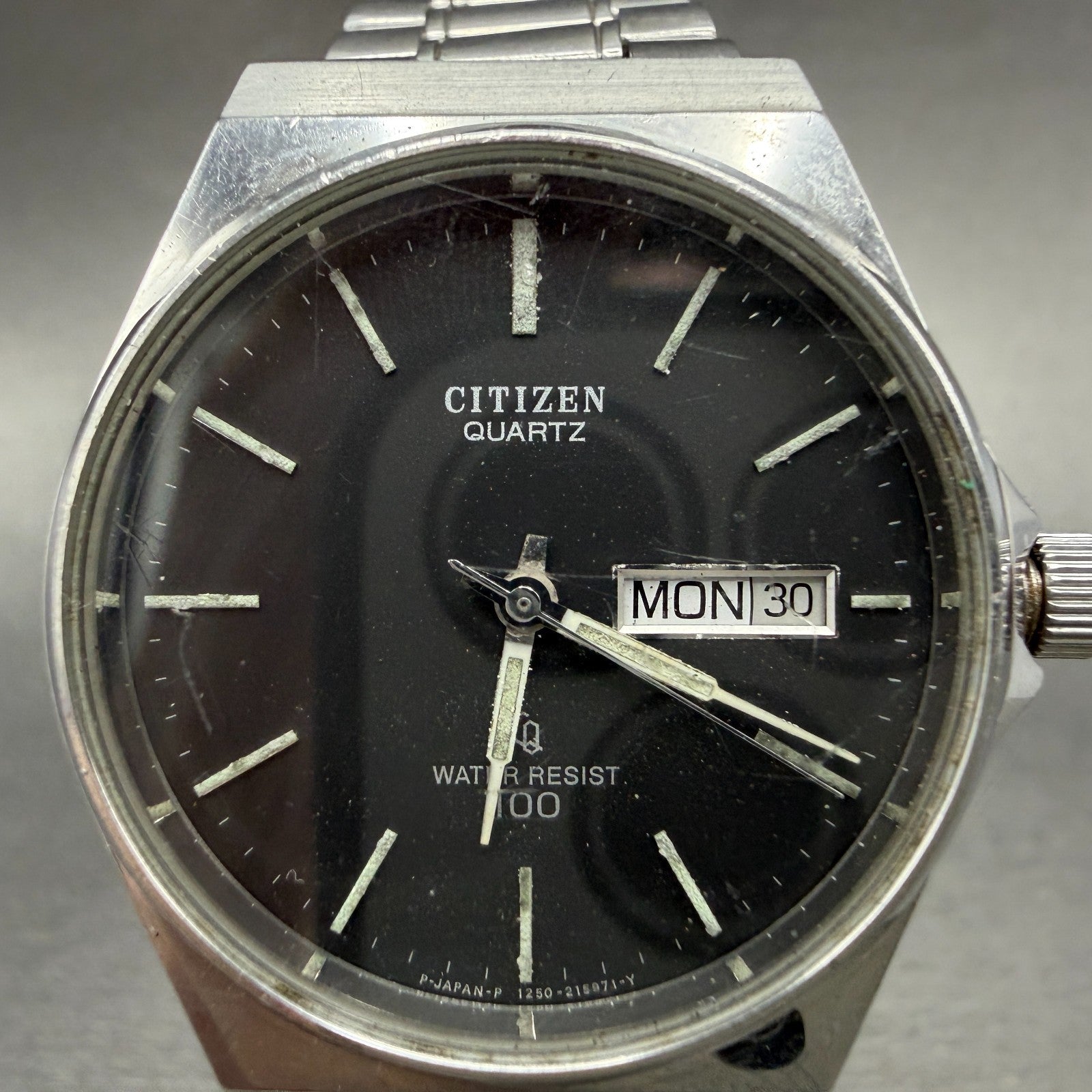 Citizen CQ Watch Men 35mm Black Dial Silver Tone Daydate Round 4-213581 PARTS2