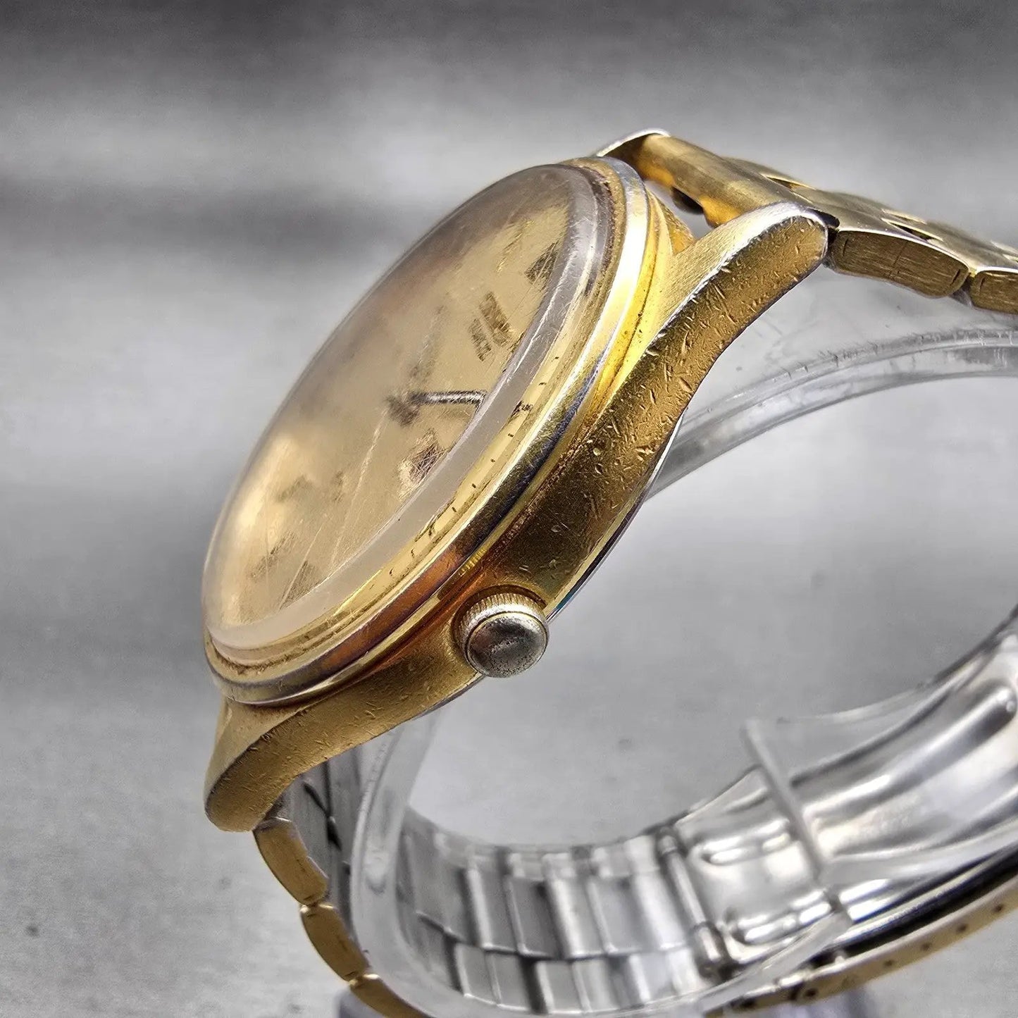 Seiko SQ Watch Men 35mm Gold Dial Gold Tone Daydate Round 5Y23-8029 New Battery2