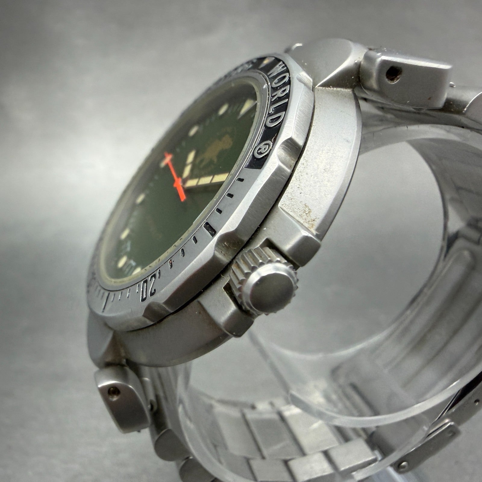 Hunting World Sportabout Dive Watch Men 41mm Green Dial Steel Date Round NewBat2