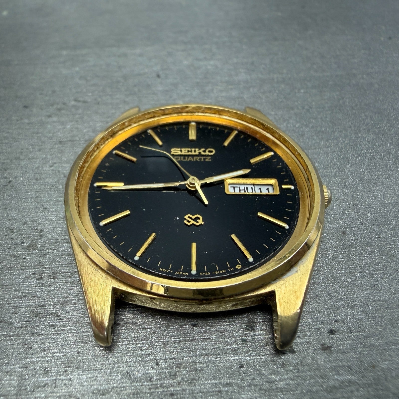 Seiko SQ Watch Men 35mm Black Dial Gold Tone Daydate Round 7N43-8119 PARTS7