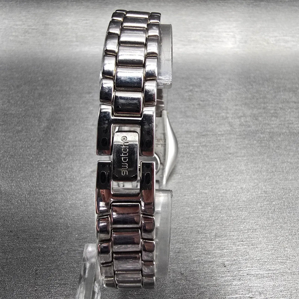 Swatch Irony Be Surprised Watch Women 25mm Black Dial Silver Tone YSS279G NewBat7
