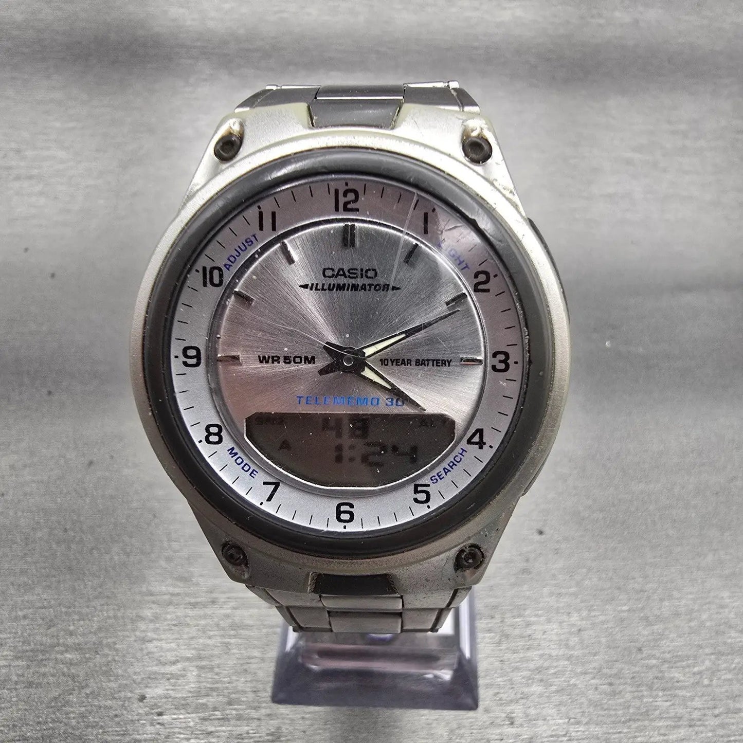 Casio Illuminator AW-80 Watch Men 40mm Silver Dial Silver Tone Daydate New BattH0