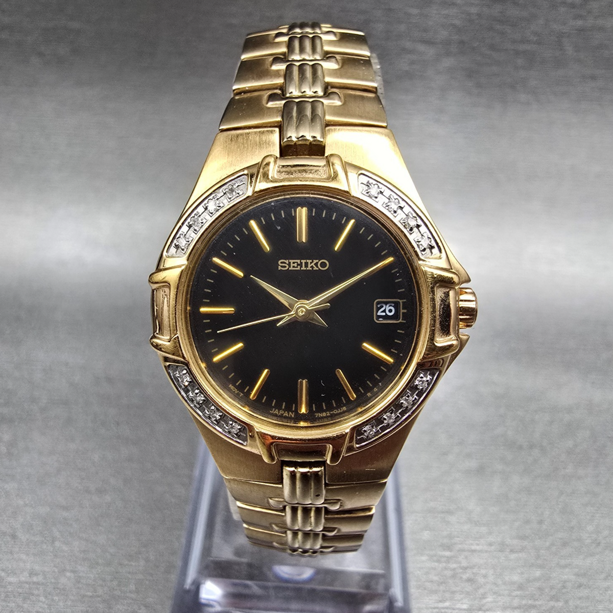 Seiko Watch Women 25mm Black Dial Gold Tone Date Diamonds 7N82-0DT0 New Battery0