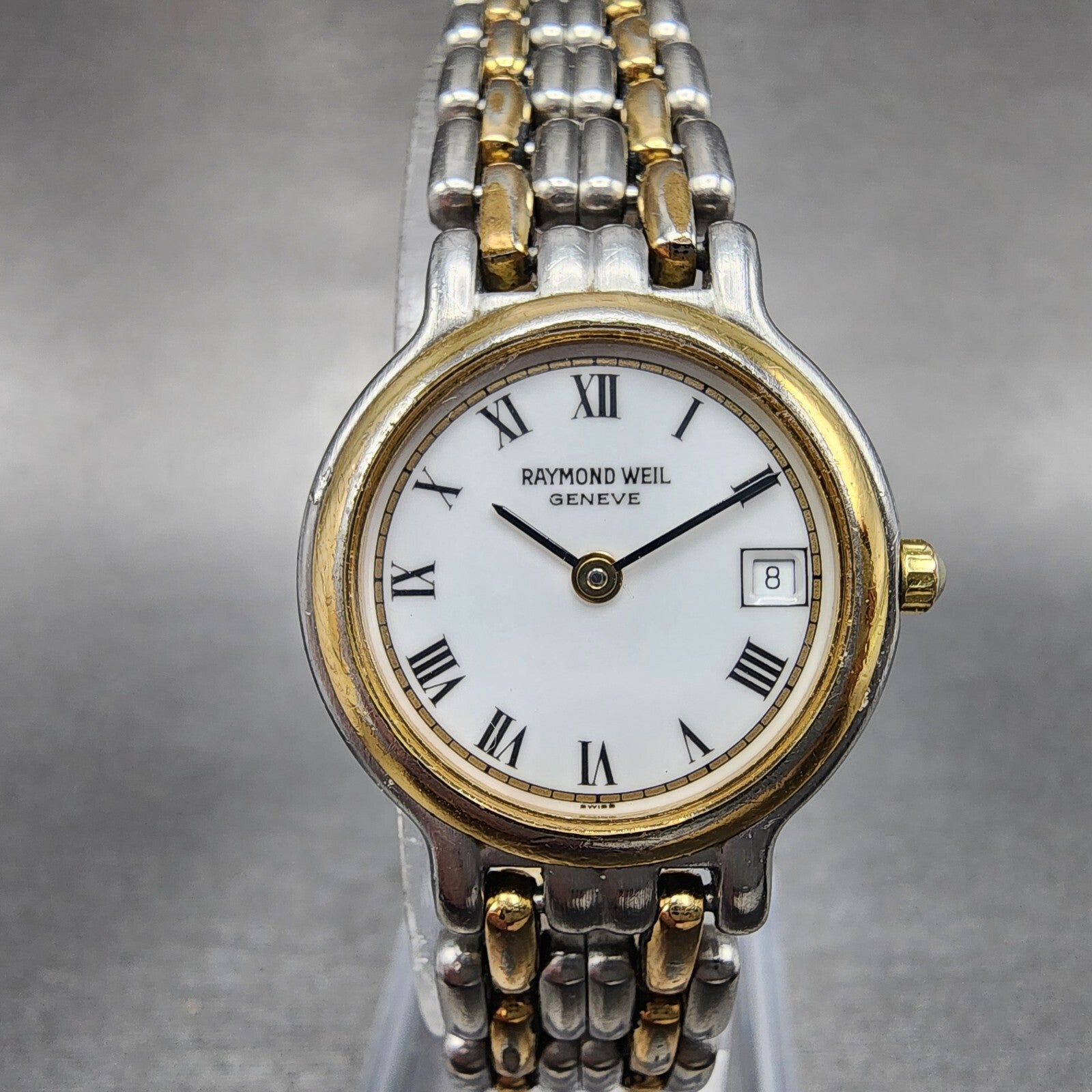Raymond Weil Watch Women 24mm White Dial Two Tone Date Round 9947 New Battery0