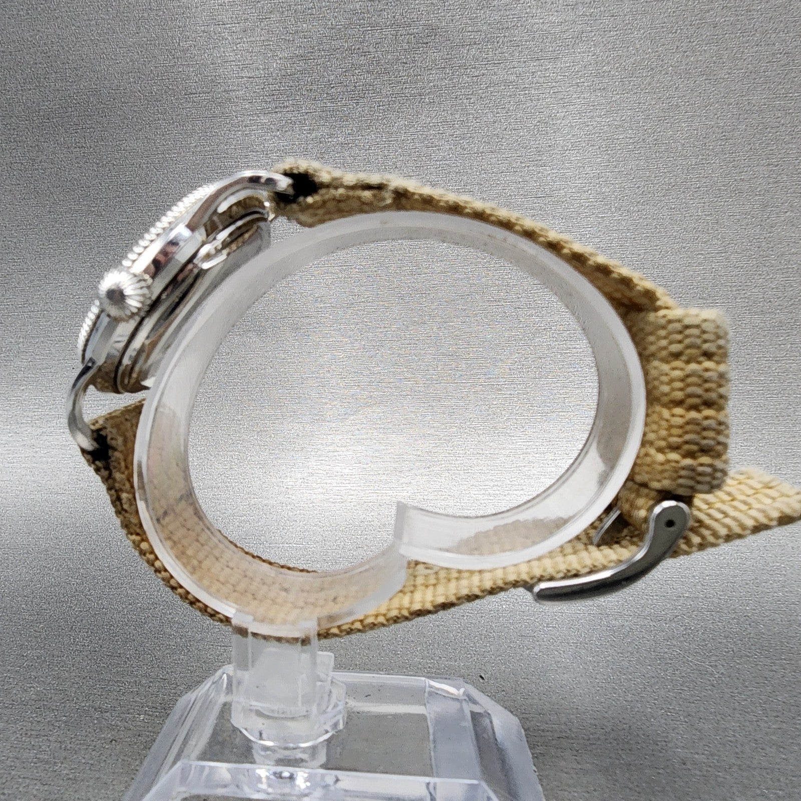 Tommy Bahama Watch Women 33mm Silver Dial Silver Tone Date TB2017 A126 PARTS7