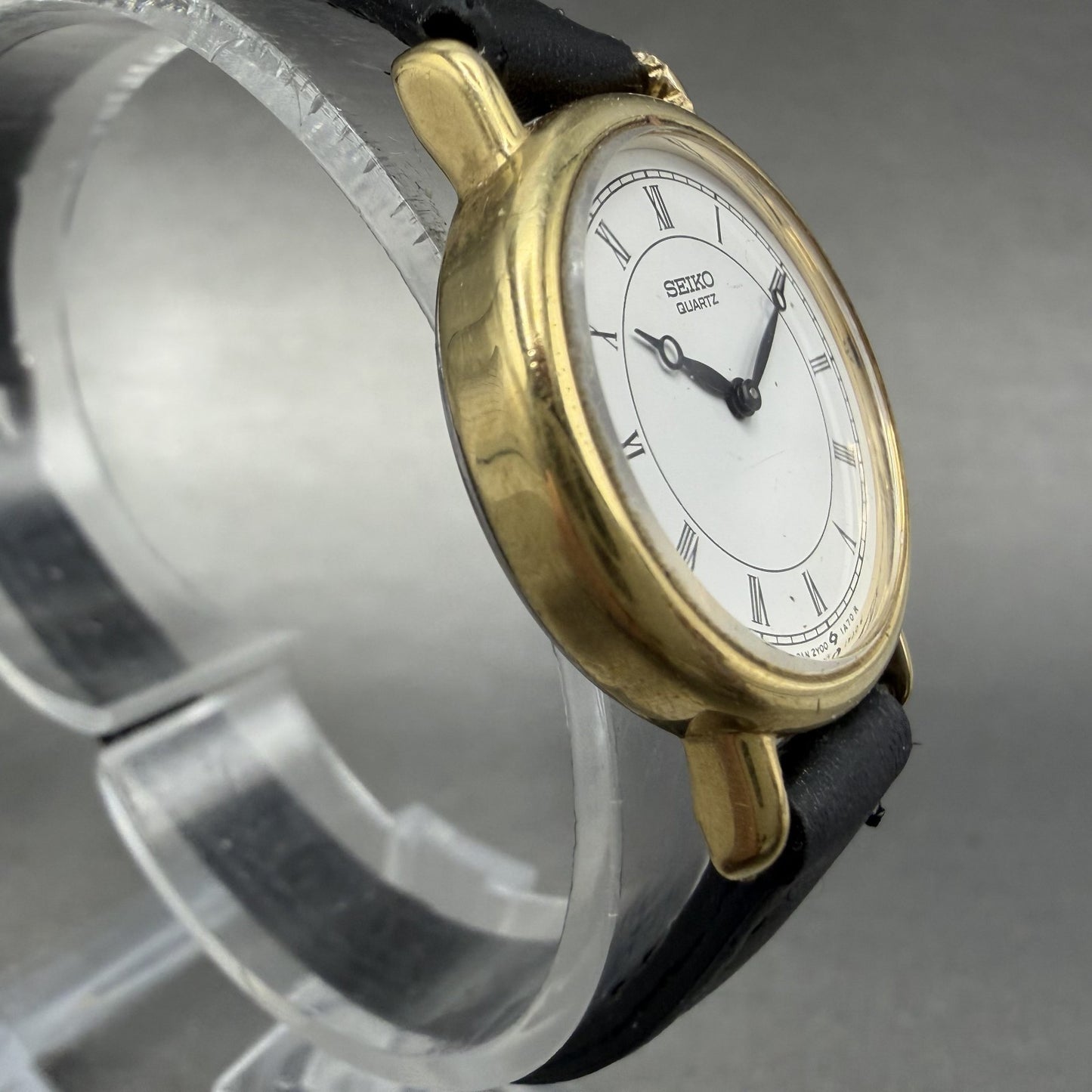 Seiko Watch Women 24mm White Dial Gold Tone Round 2Y00-0A50 New Battery3