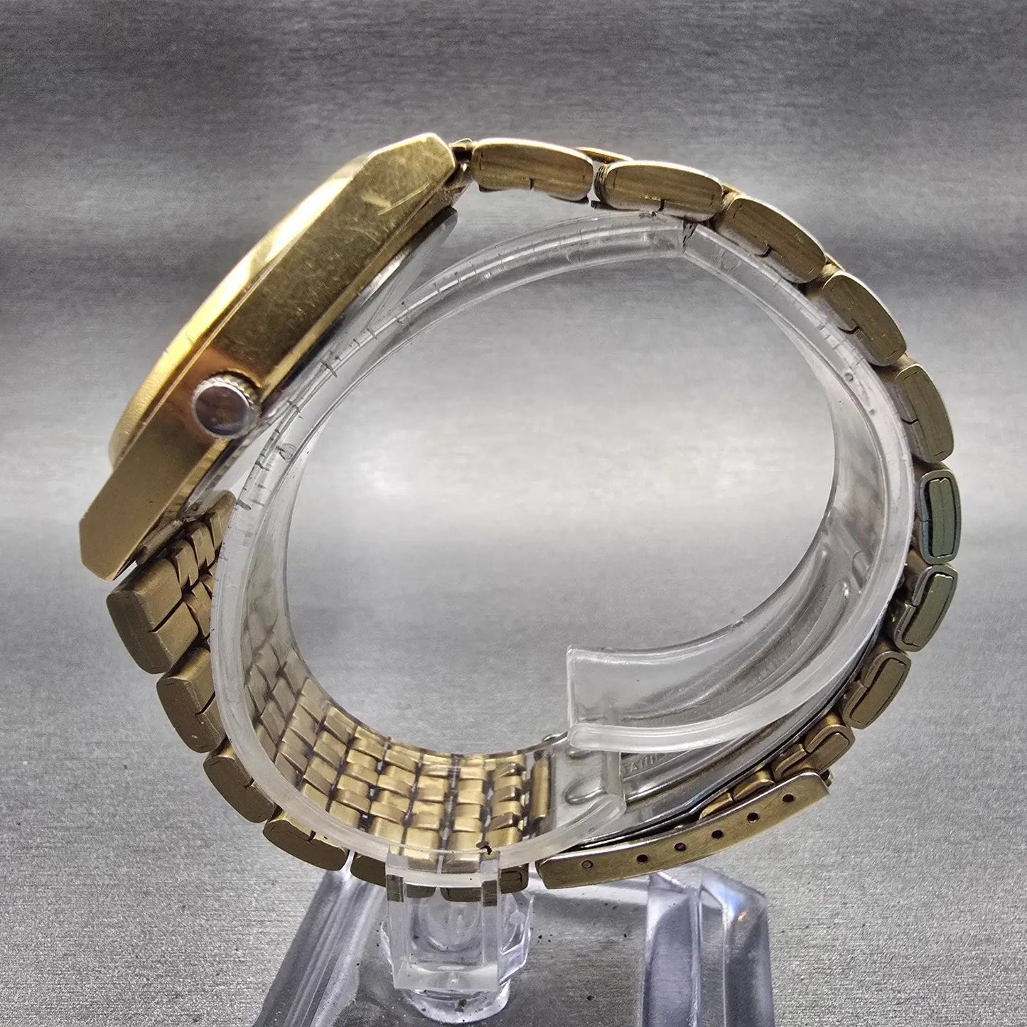 Seiko Watch Men 35mm Champagne Dial Gold Tone Daydate Round V743-9029 New Batt6