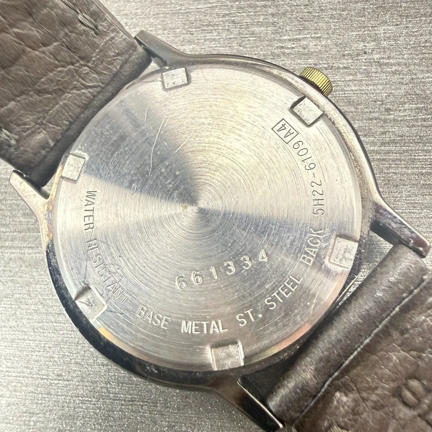Seiko SQ Watch Men 33mm Gray Dial Two Tone Date Round 5H22-6109 New Battery10