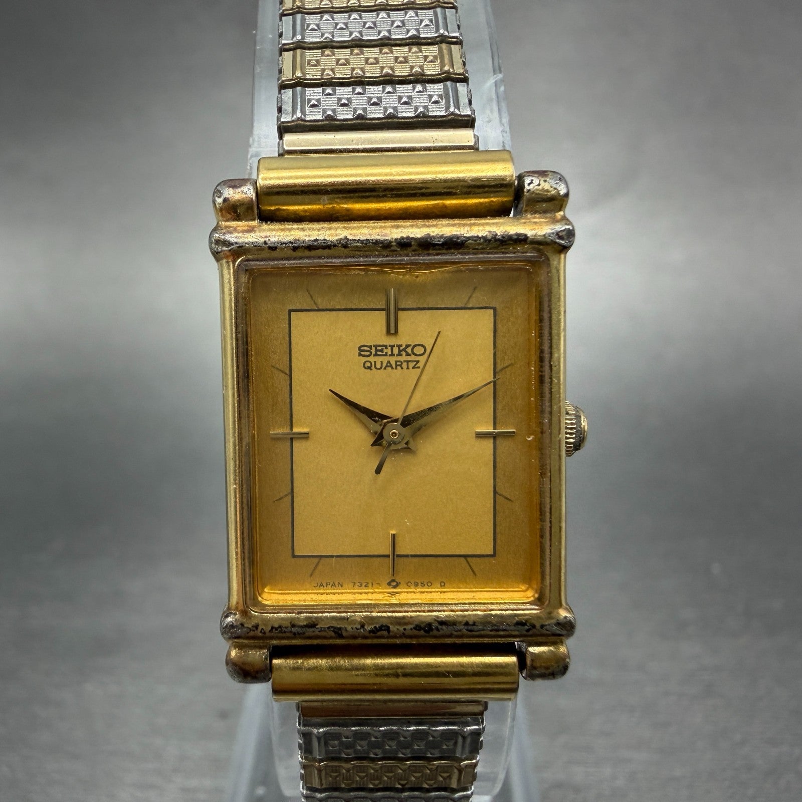 Seiko Tank Watch Women 18mm Champagne Dial two Tone Rectangle 7321-5510 New Batt0