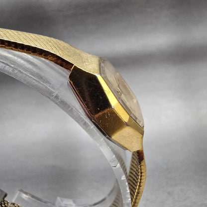Citizen CQ Watch Women 21mm Champagne Dial Gold Tone Oval 4-830571 New Battery3