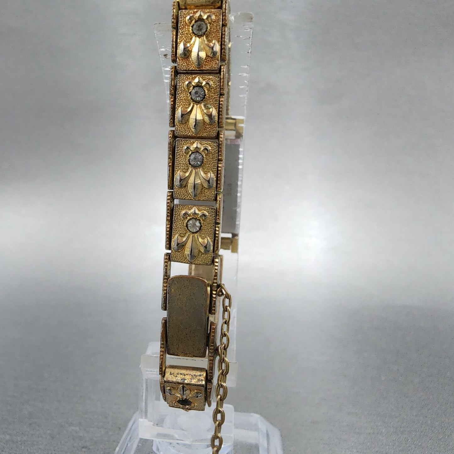 Seiko Solar Tank Watch Women 15mm White Dial Gold Tone Manual Wind 608 Runs