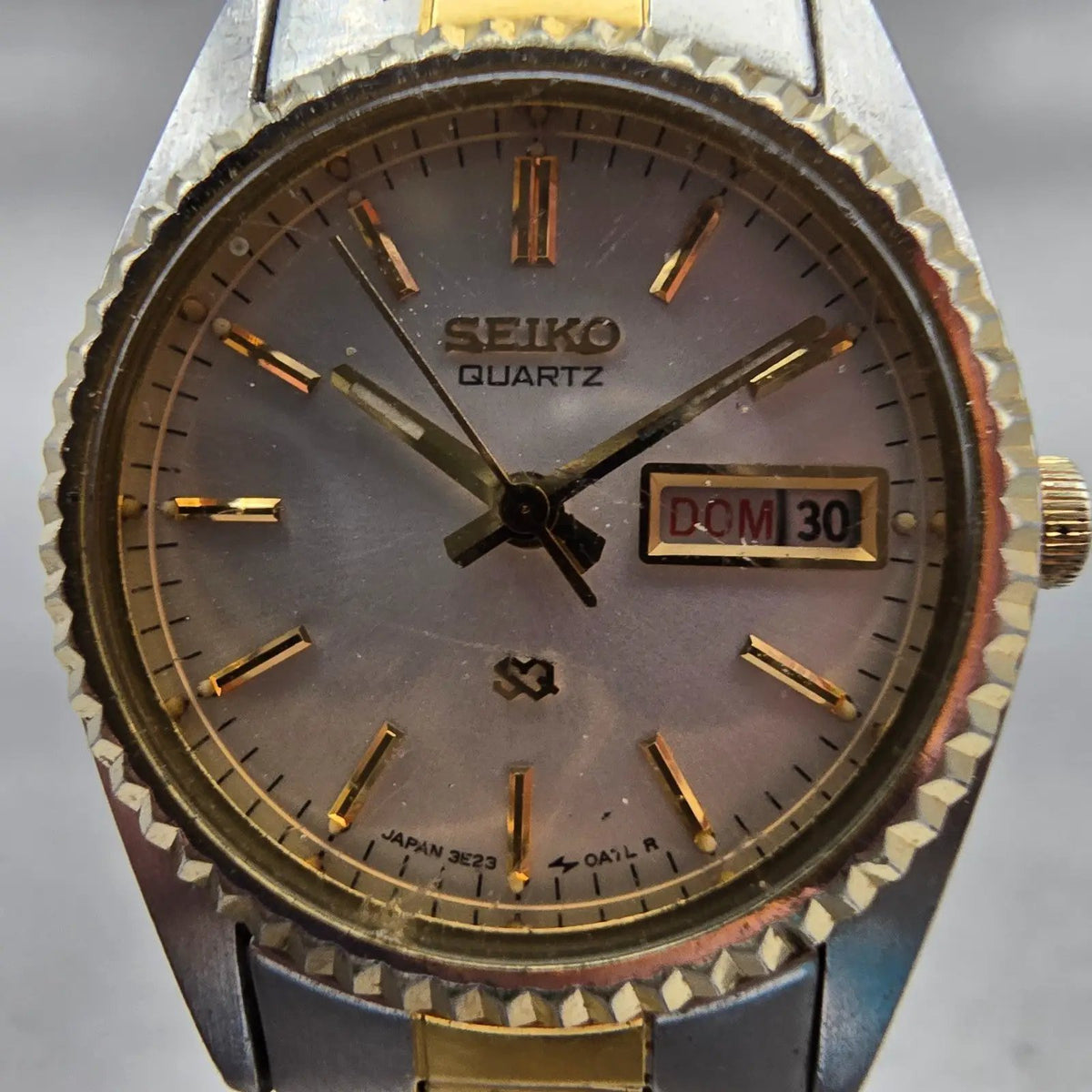Seiko SQ Watch Women 24mm Silver Dial Two Tone Daydate Round 3E23-0A69 New Batt1