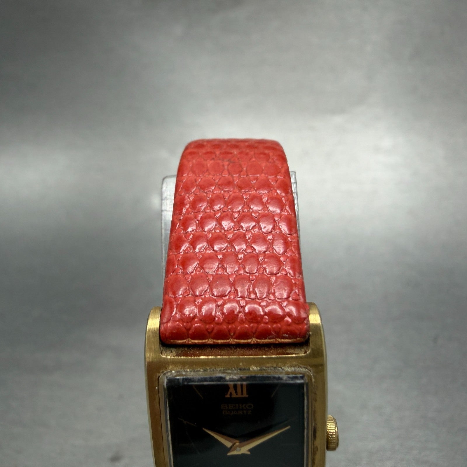 Seiko Tank Watch Women 17mm Black Dial Gold Tone Rectangle 2C20-5830 New Batt GT4