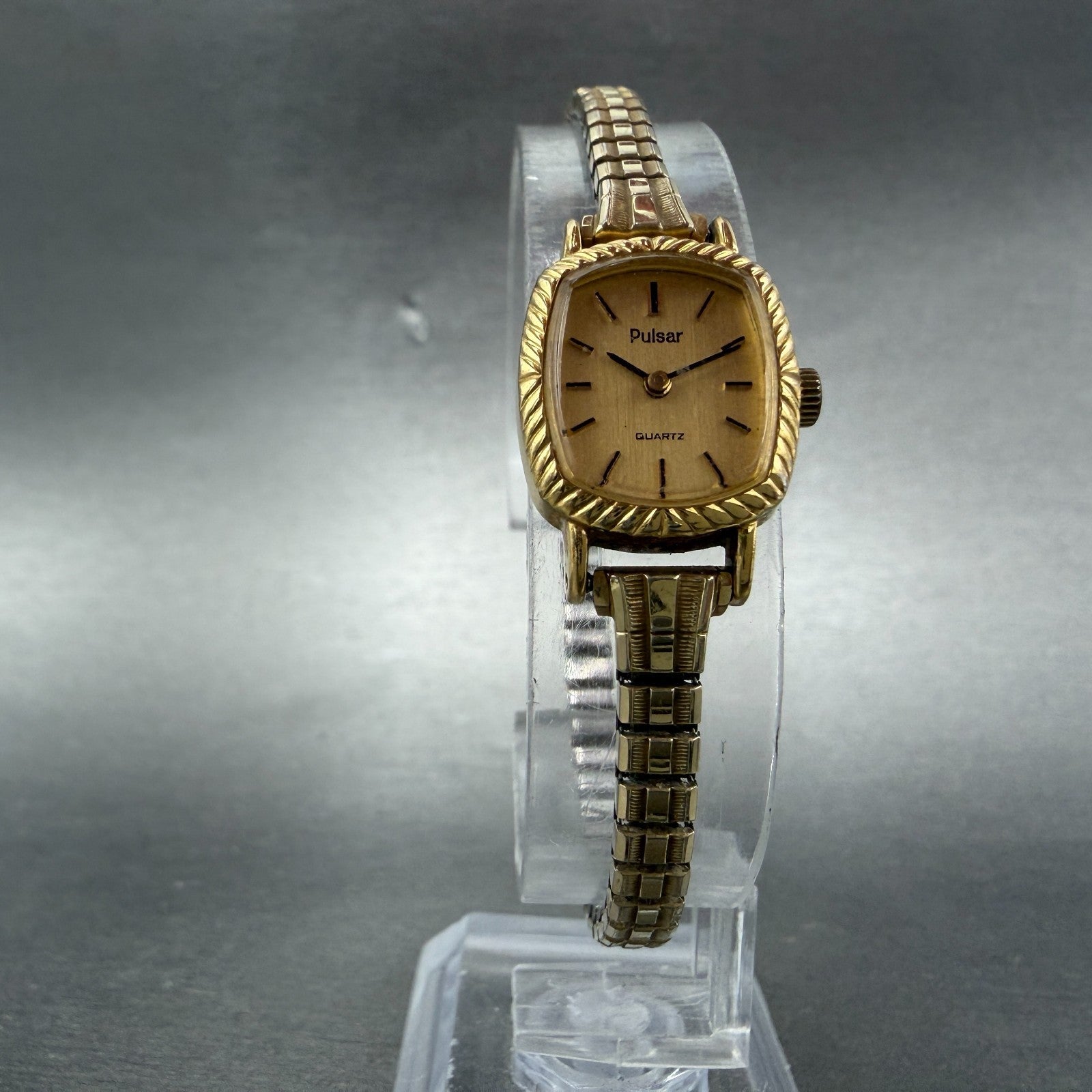 Pulsar Watch Women 16mm Gold Dial Gold Tone Rectangle Y432-5350 new battery5