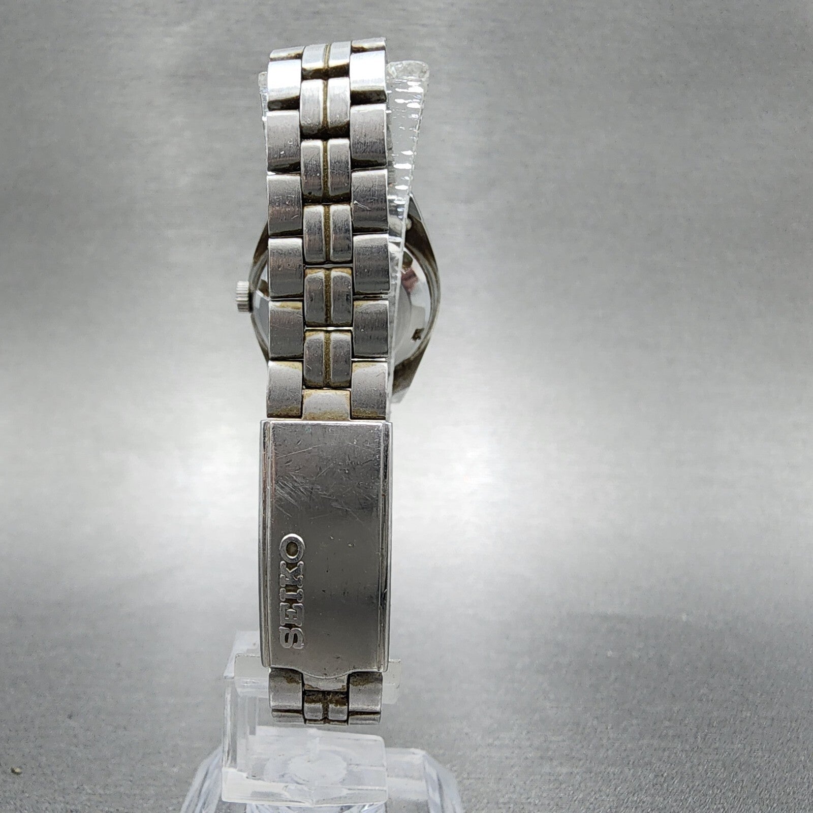 Seiko 5 Automatic Watch Women 26mm Silver Dial Silver Tone Daydate 42060010 Run8
