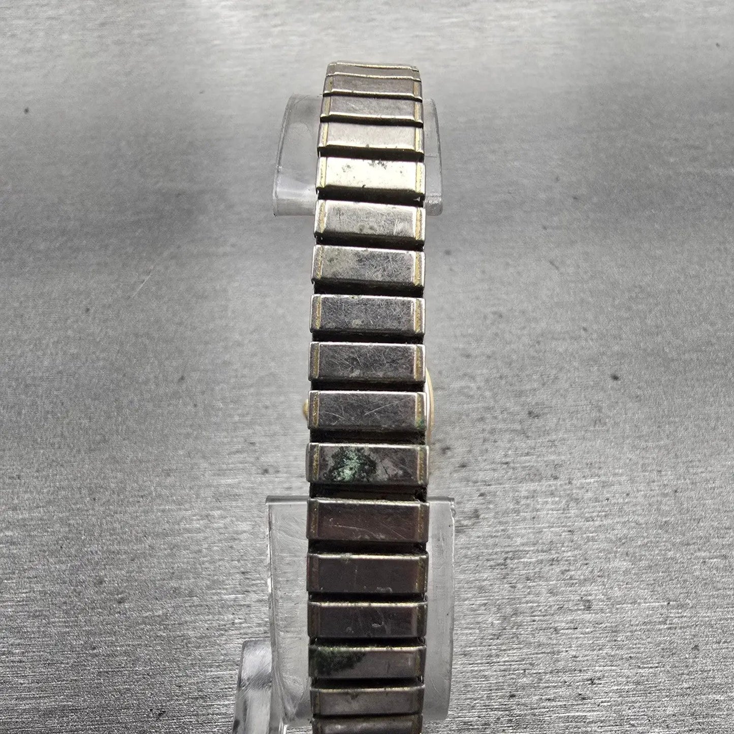 Seiko Watch Women 17mm Champagne Dial Gold Tone Oval 4N01-5019 New Battery VTG7