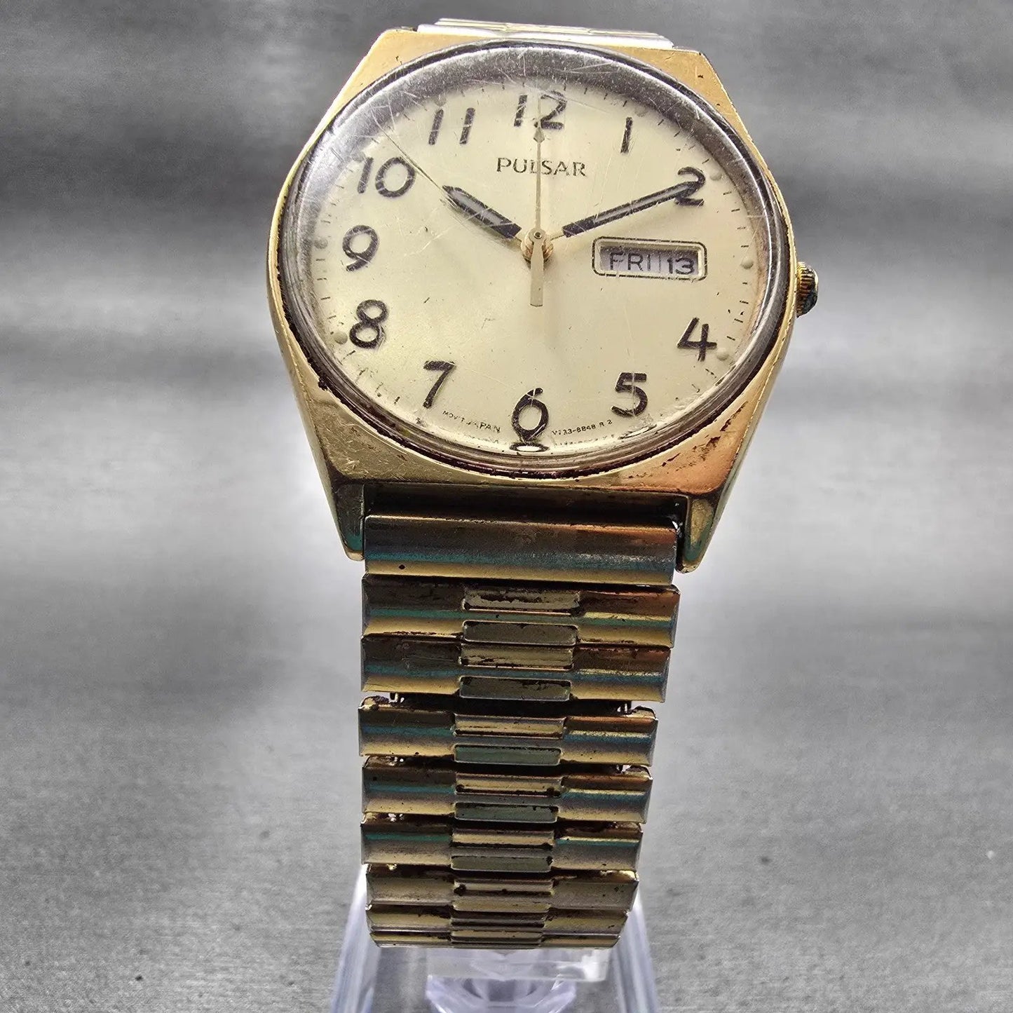 Seiko Pulsar Watch Men 34mm Champagne Dial Gold Tone Daydate V733-8A40 New Batt5