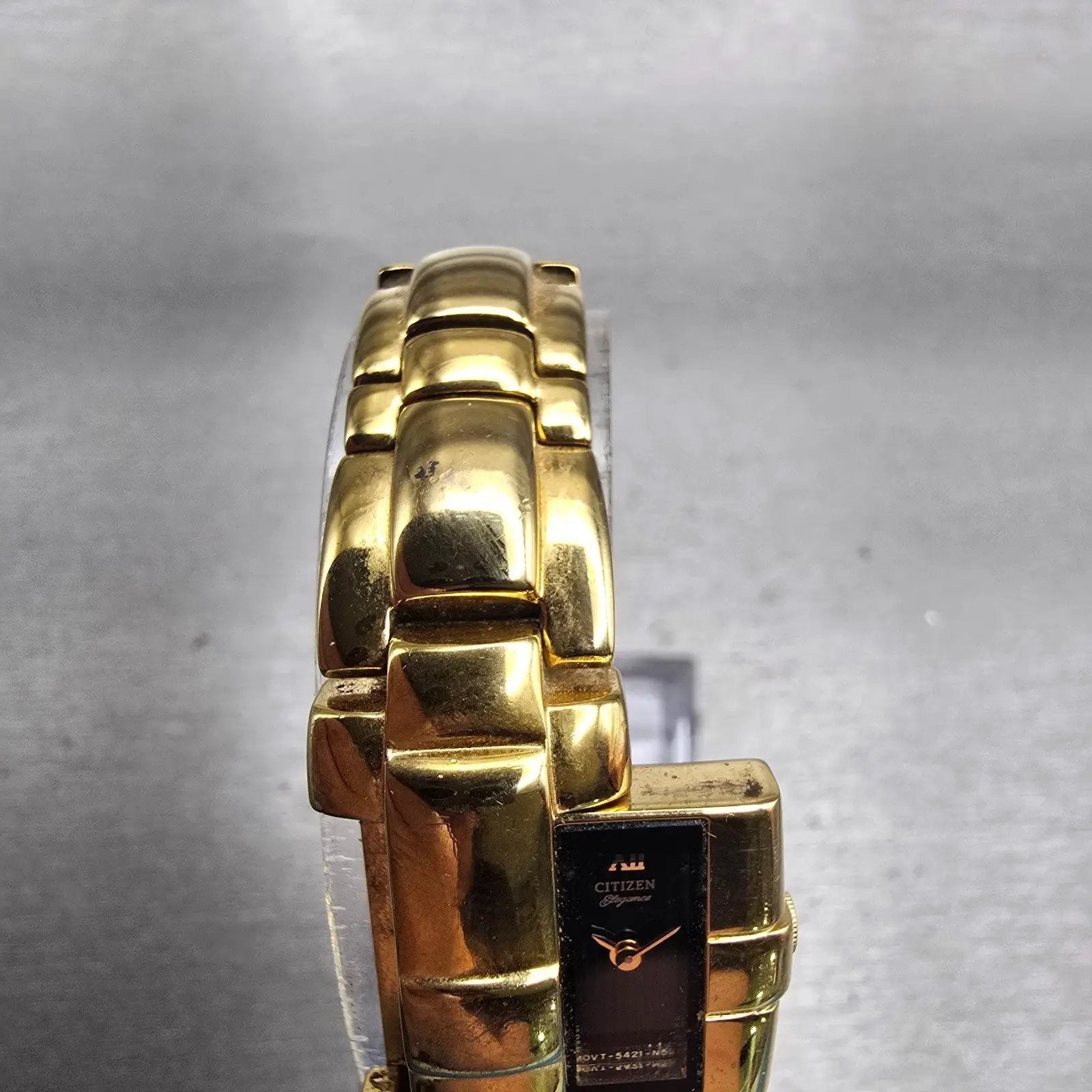Citizen Elegance Hide Away Watch Women 16mm Black Dial Gold Tone New Battery VTG3