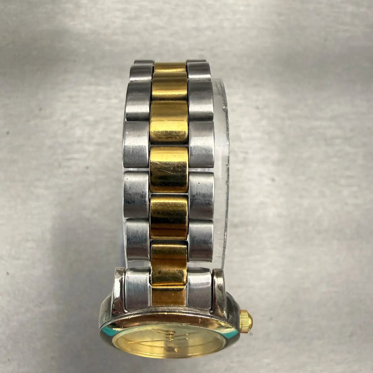 48304565