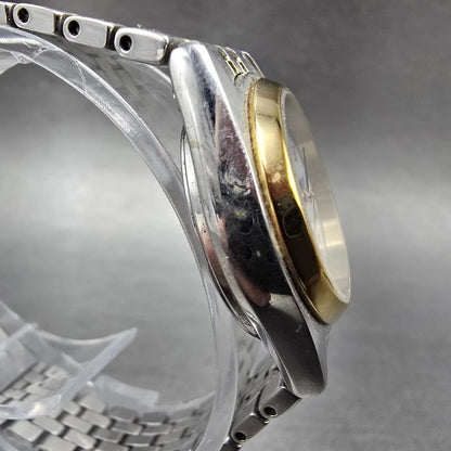 Seiko Solar Watch Women 26mm White Dial Two Tone Daydate Round V138-0AA0 Runs HM3