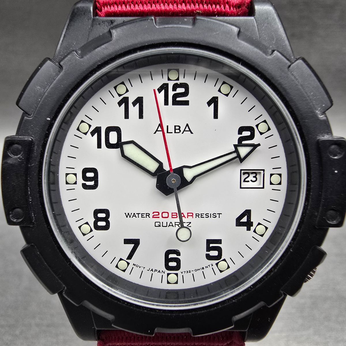 Seiko Alba Watch Men 40mm White Dial Black Case Date Round V732-0D70 New Battery1