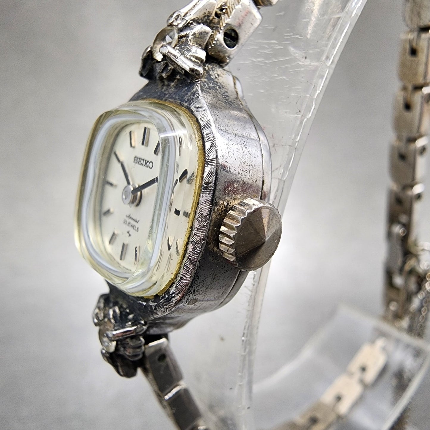Seiko Special Watch Women 15mm Silver Dial Silver Tone Manual 11403030 Runs2