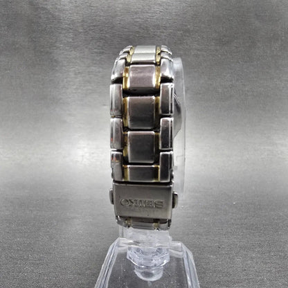 Seiko Solar Watch Women 30mm White Dial Two Tone Date READ!!!!!!! V137-0AX0 Runs9
