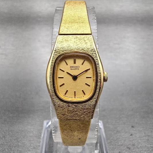 Seiko Watch Women 17mm Gold Dial Gold Tone Oval 2P20-5259 New Battery Vintage0