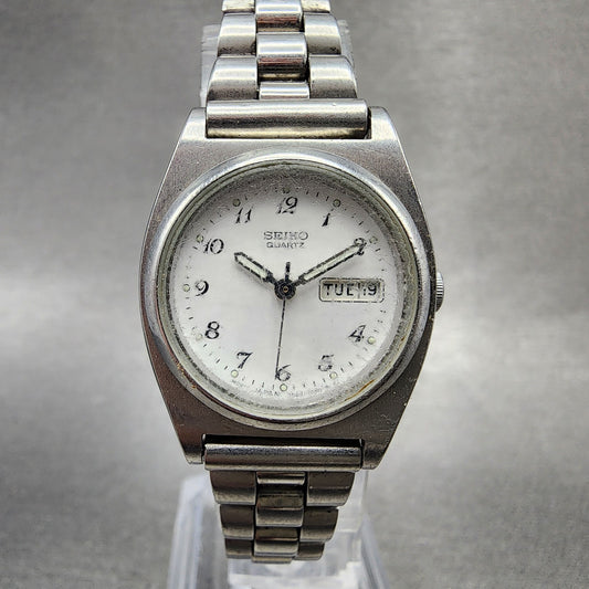 Seiko Watch Women 25mm White Dial Silver Tone Daydate 7N830081 New Battery0