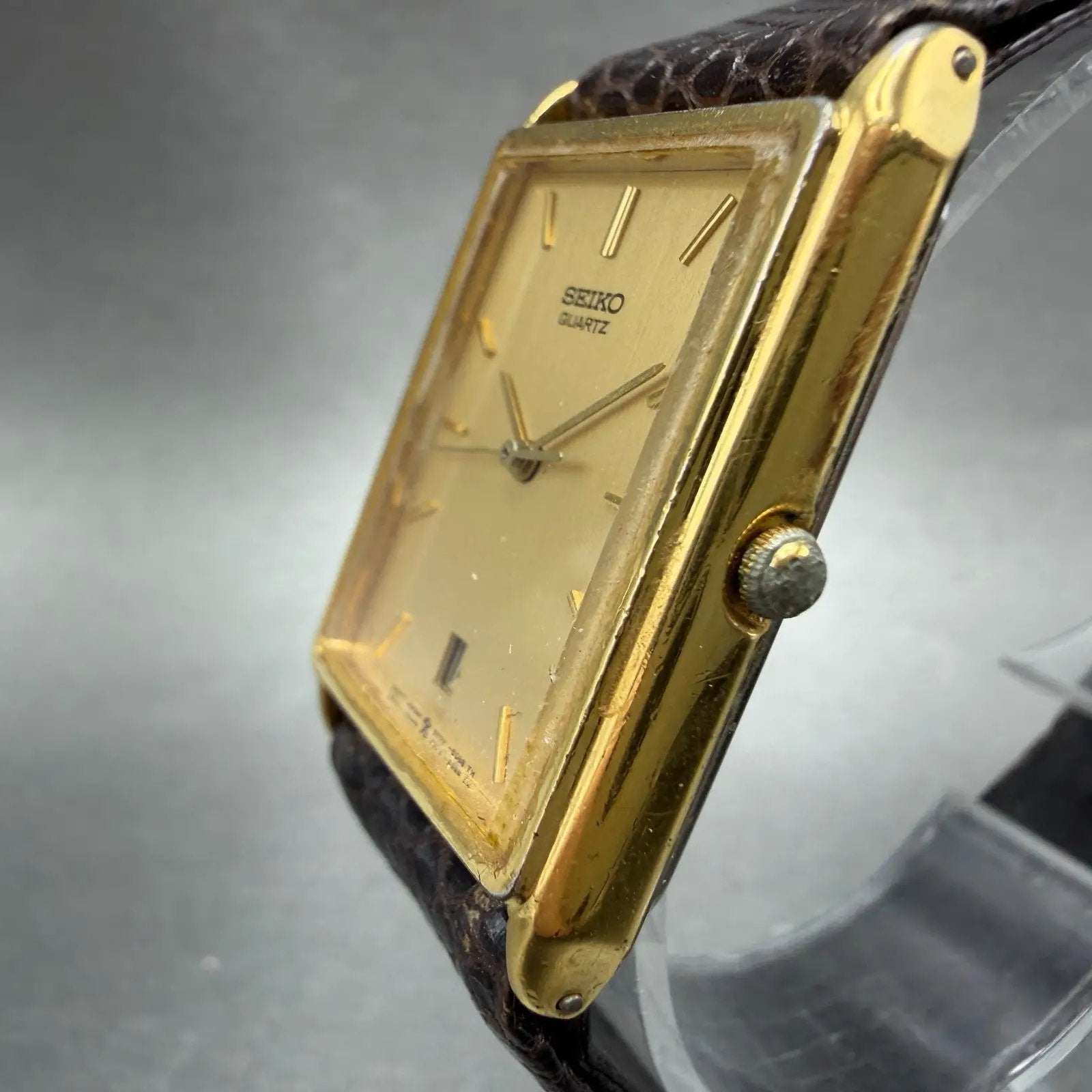 Seiko Tank Watch Men 25mm Champagne Dial Gold Tone Date 5Y32-5149 PARTS Vintage3