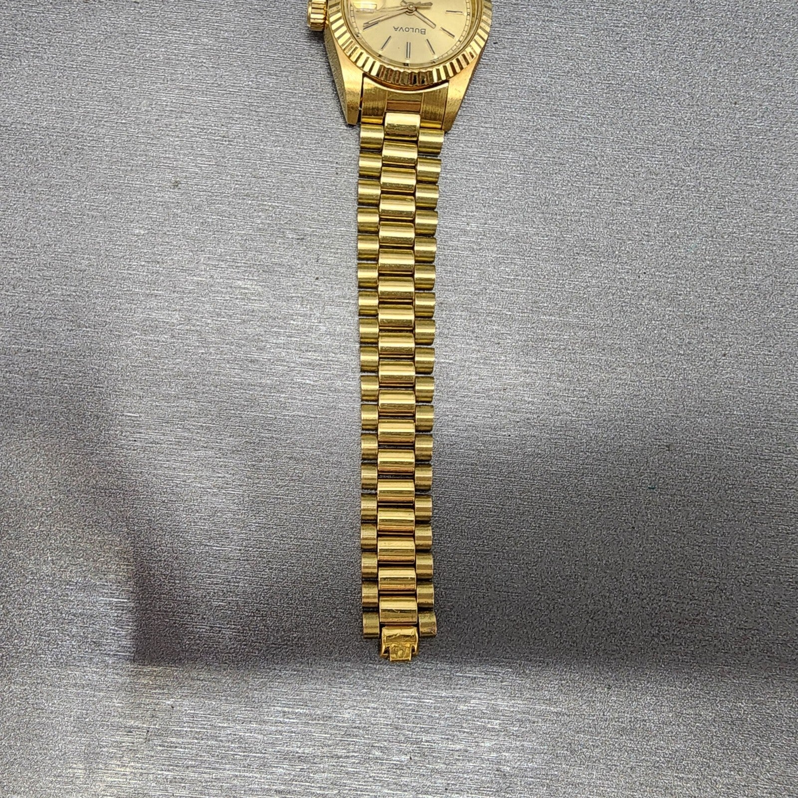Bulova Watch Women 26mm Gold Dial Gold Tone Date Round BROKEN BAND New Battery6