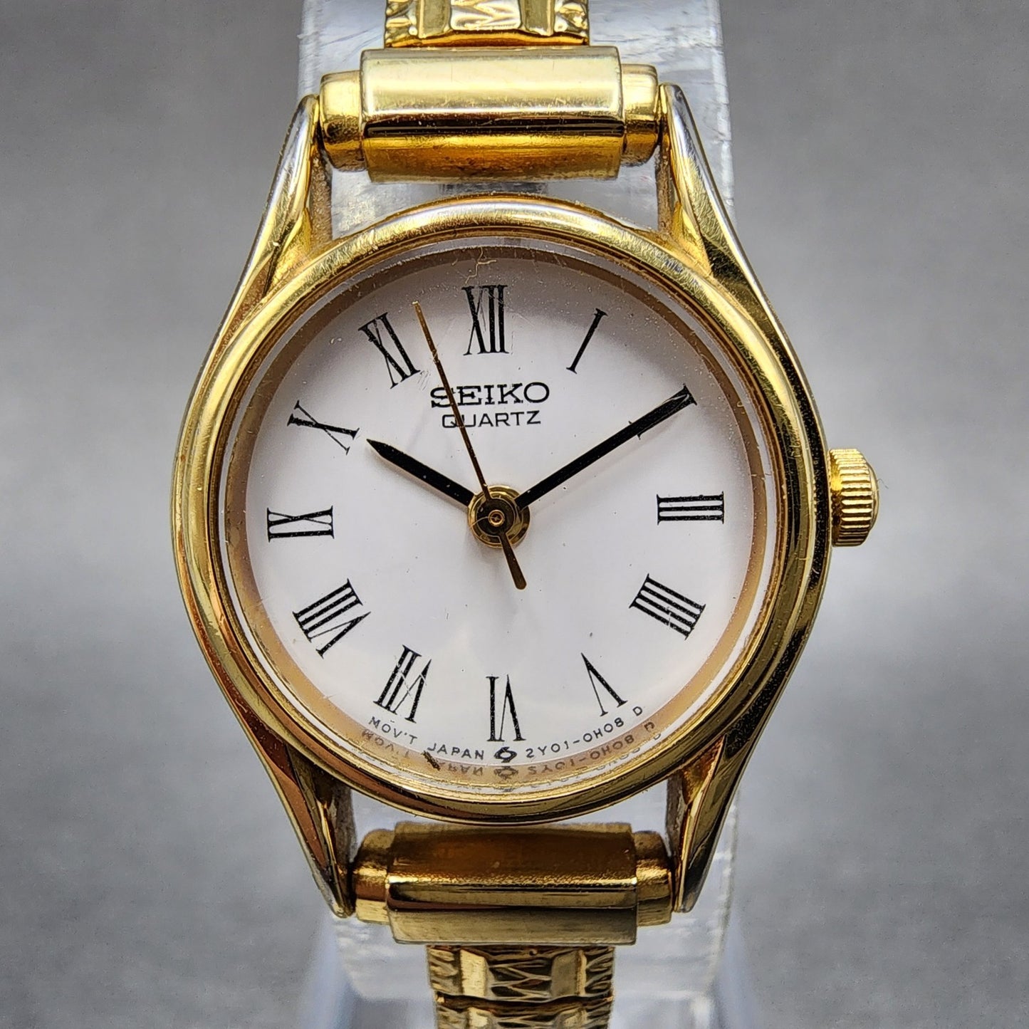 Seiko Watch Women 20mm White Dial Gold Tone Round 2y010a10 New Battery1