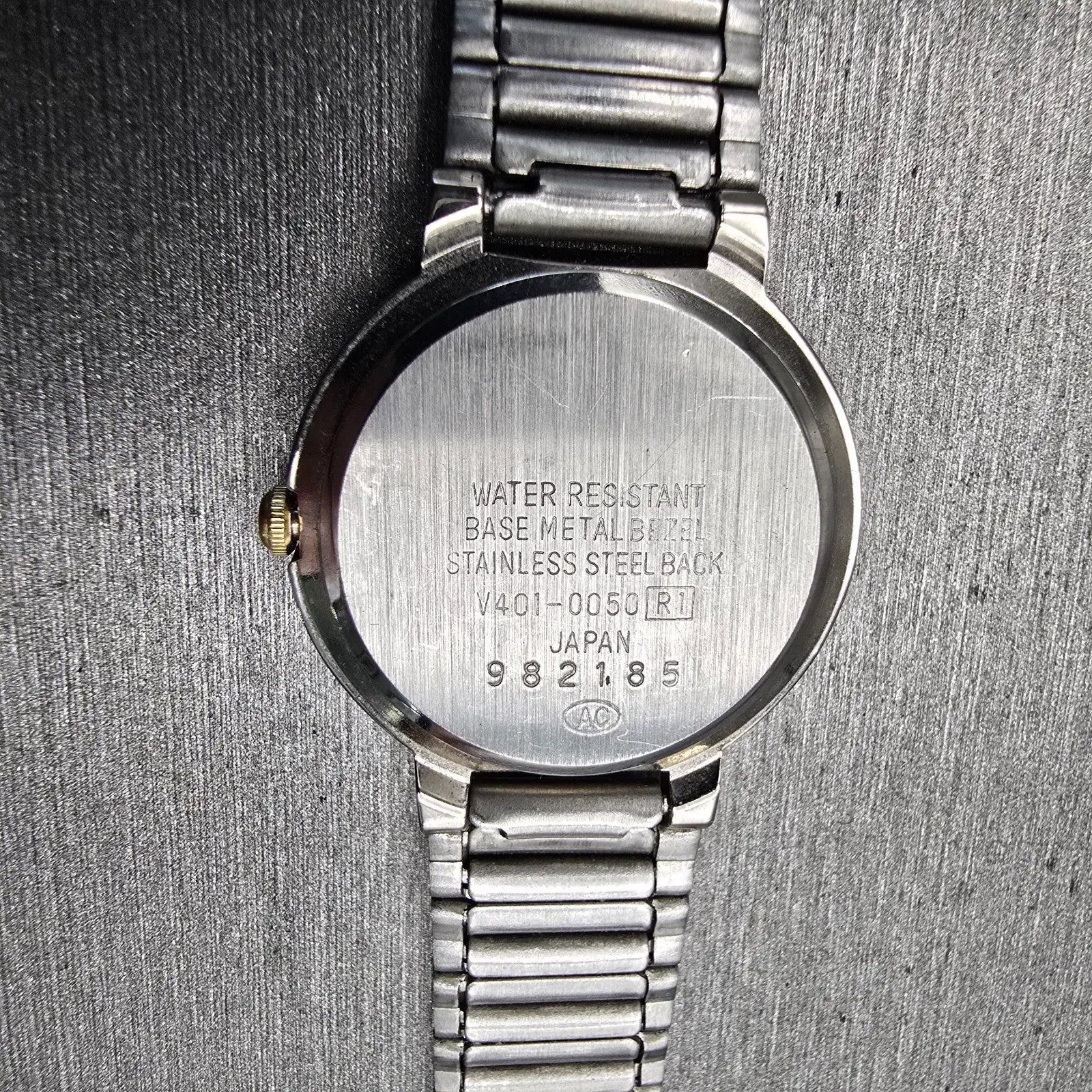 Seiko Alba Urban Watch Women 25mm White Dial Silver Tone Round V401-0050 New Bat10