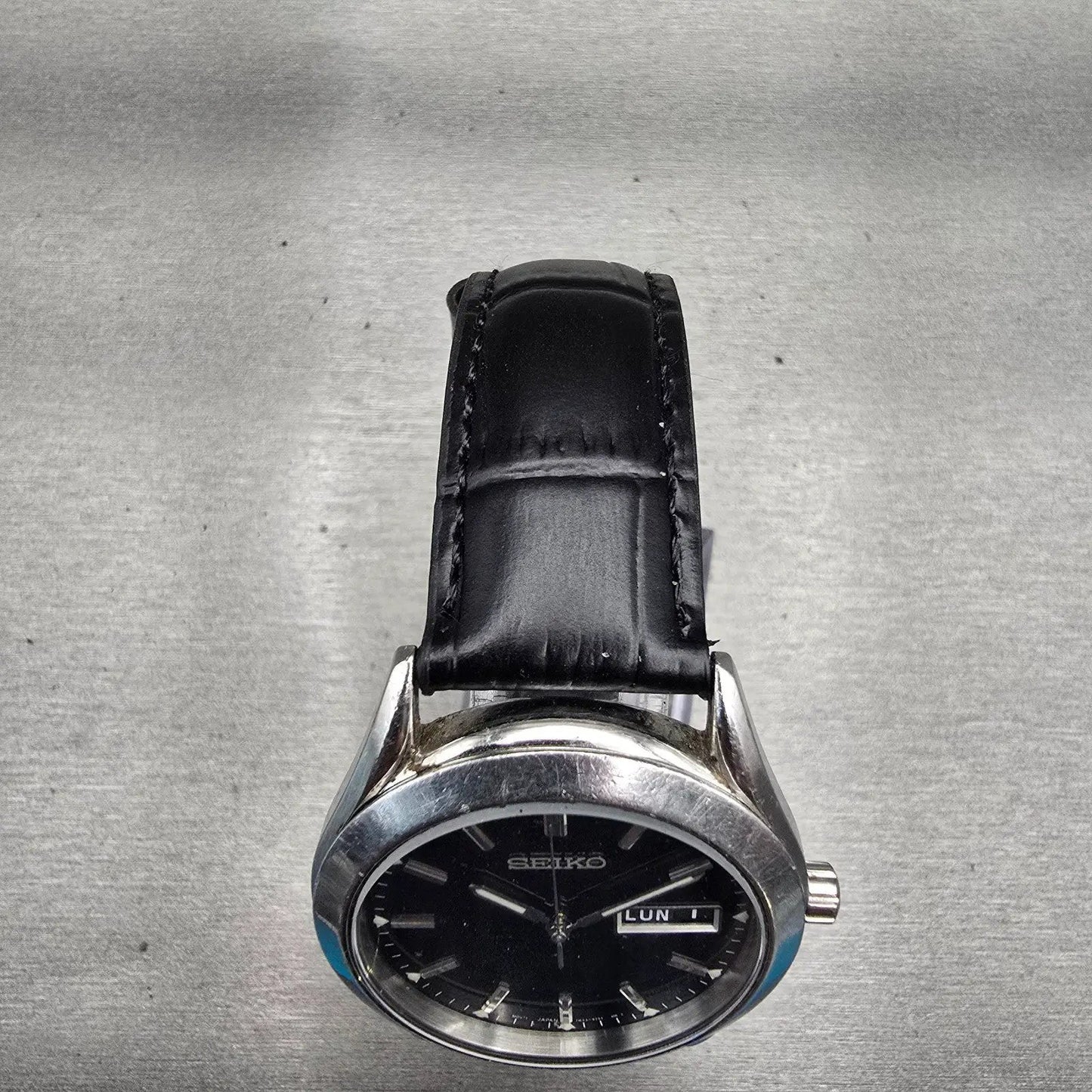 Seiko Watch Men 37mm Black Dial Silver Tone Daydate Round 7N43-9070 New Battery4