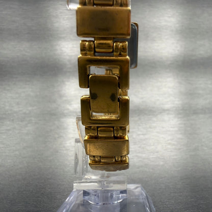 Seiko Watch Women 19mm White Dial Gold Tone Square V400-6280 New Battery7