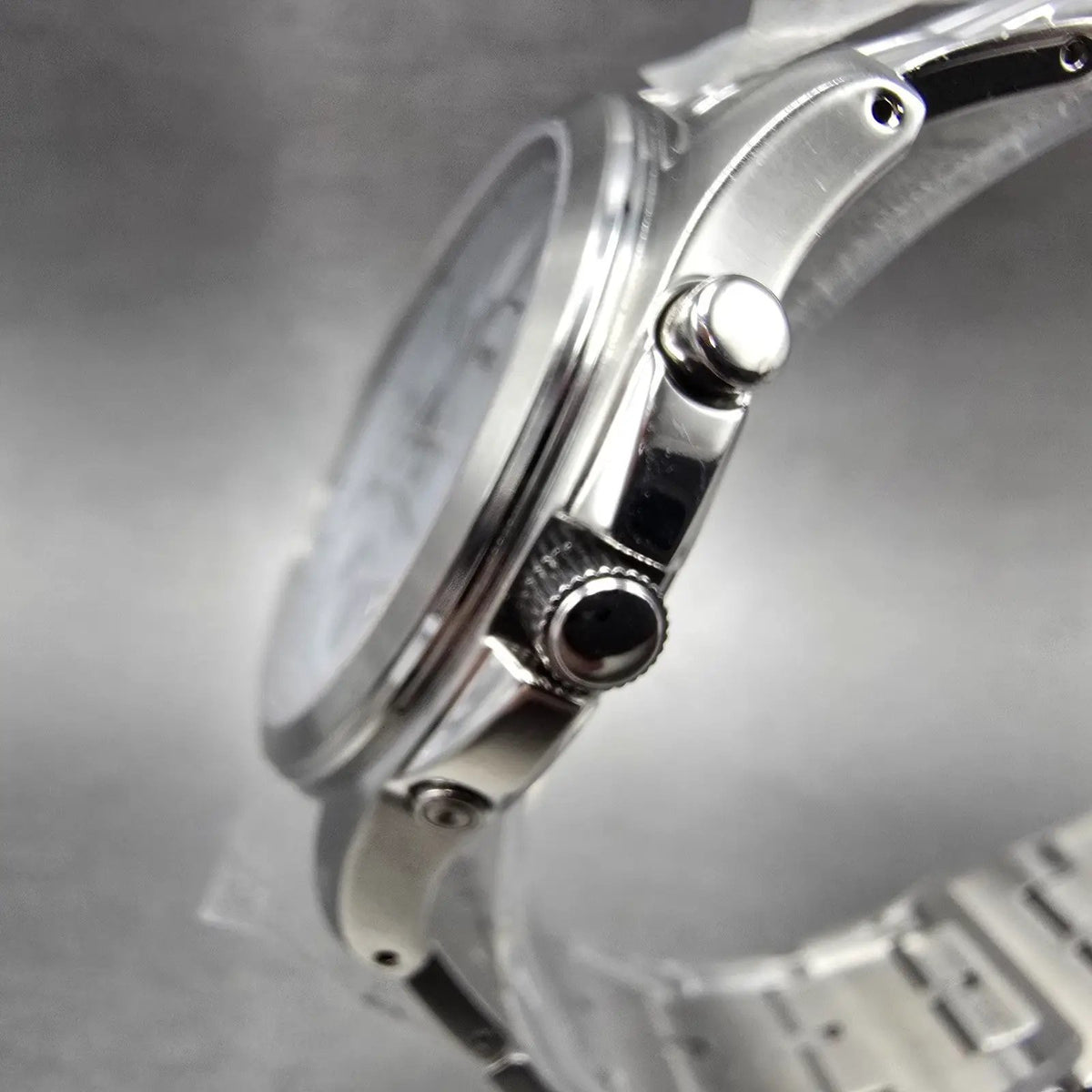 Seiko Atomic Solar Watch Men 39mm White Dial Silver Date Round 7B42-0AK0 PARTS4